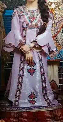 Türkmen fasonlar pombarh fasonlar Fasonlar 2025 fasonlar fason moda modalar Bezen bezen Türkmen fasonlar 2026 Türkmen fasonlar 2025 Türkmen fasonlar 2024 Türkmen fasonlar 2023 turkmenistan türkmenistan turkmen türkmen ashgabat  asgabat aşgabat balkan mary lebap dashoguz dasoguz daşoguz pombarh ponbarhat gulyupek gülýüpek stapel ştapel Gralan Çüýdeşen Abaýa Gadymy Krep Gurultaý 	Keteni Ýüpek Şifon Gipýur Lyon Welwet Atlas Kaşemir Streýç Suzana Ştapel Gülýüpek Pombarh Ýupka Gursakça Aksesuarlar Palto Penjek Okuw eşik Fata Sport eşik Uniforma Nakidka Öýme Şarf kompýuter ýaka ýaglyk Arenda köýnek 2nji el köýnek Taýyn köýnek Matalar Milli lybas milli lybaslar Toý köýnek Toý köýnekler toy koynek toy koynekler gundelik koynekler Gündelik	 
 köýnekler fata koynek Modern taze fason Eskiz koynektm turkmenkoynek türkmenkoynek fason moda moda fasonlar Iş eşik el iş	sada	ýakaly ýakasyz	keşdeli biserli	ýeňli giň nagyşly ýüregi açyk stoýka ýaka ýanly kombinasiýa 	zerli üsti aşak guşakly seçekli gysga ýeňli Şantu Toý köýnek el iş, ýakaly, ýeňli, giň, gaş, el ýaka, gaýma, 4 iňňe ýaka 17-25 Gülgüne yaz, tomus, guyz, gysh 2nji el