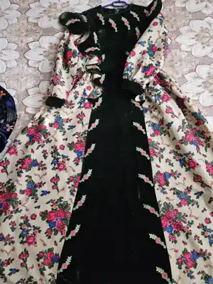 Türkmen fasonlar pombarh fasonlar Fasonlar 2025 fasonlar fason moda modalar Bezen bezen Türkmen fasonlar 2026 Türkmen fasonlar 2025 Türkmen fasonlar 2024 Türkmen fasonlar 2023 turkmenistan türkmenistan turkmen türkmen ashgabat  asgabat aşgabat balkan mary lebap dashoguz dasoguz daşoguz pombarh ponbarhat gulyupek gülýüpek stapel ştapel Gralan Çüýdeşen Abaýa Gadymy Krep Gurultaý 	Keteni Ýüpek Şifon Gipýur Lyon Welwet Atlas Kaşemir Streýç Suzana Ştapel Gülýüpek Pombarh Ýupka Gursakça Aksesuarlar Palto Penjek Okuw eşik Fata Sport eşik Uniforma Nakidka Öýme Şarf kompýuter ýaka ýaglyk Arenda köýnek 2nji el köýnek Taýyn köýnek Matalar Milli lybas milli lybaslar Toý köýnek Toý köýnekler toy koynek toy koynekler gundelik koynekler Gündelik	 
 köýnekler fata koynek Modern taze fason Eskiz koynektm turkmenkoynek türkmenkoynek fason moda moda fasonlar Iş eşik el iş	sada	ýakaly ýakasyz	keşdeli biserli	ýeňli giň nagyşly ýüregi açyk stoýka ýaka ýanly kombinasiýa 	zerli üsti aşak guşakly seçekli gysga ýeňli Ýüň, Panbarhat (Pombarh) Toý köýnek el iş, ýakasyz, ýeňli, giň, kombinasiýa 17-25, 26-35 Bežewyý, Goýy-ýaşyl  2nji el