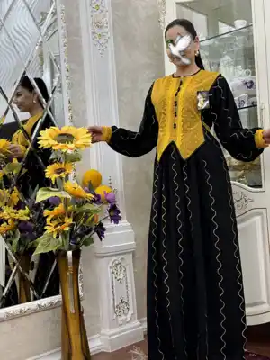 Türkmen fasonlar pombarh fasonlar Fasonlar 2025 fasonlar fason moda modalar Bezen bezen Türkmen fasonlar 2026 Türkmen fasonlar 2025 Türkmen fasonlar 2024 Türkmen fasonlar 2023 turkmenistan türkmenistan turkmen türkmen ashgabat  asgabat aşgabat balkan mary lebap dashoguz dasoguz daşoguz pombarh ponbarhat gulyupek gülýüpek stapel ştapel Gralan Çüýdeşen Abaýa Gadymy Krep Gurultaý 	Keteni Ýüpek Şifon Gipýur Lyon Welwet Atlas Kaşemir Streýç Suzana Ştapel Gülýüpek Pombarh Ýupka Gursakça Aksesuarlar Palto Penjek Okuw eşik Fata Sport eşik Uniforma Nakidka Öýme Şarf kompýuter ýaka ýaglyk Arenda köýnek 2nji el köýnek Taýyn köýnek Matalar Milli lybas milli lybaslar Toý köýnek Toý köýnekler toy koynek toy koynekler gundelik koynekler Gündelik	 
 köýnekler fata koynek Modern taze fason Eskiz koynektm turkmenkoynek türkmenkoynek fason moda moda fasonlar Iş eşik el iş	sada	ýakaly ýakasyz	keşdeli biserli	ýeňli giň nagyşly ýüregi açyk stoýka ýaka ýanly kombinasiýa 	zerli üsti aşak guşakly seçekli gysga ýeňli Ştapel Gündelik ýakasyz, guşakly 17-25, 26-35 Gara, Sary yaz, tomus, guyz Taýyn köýnek