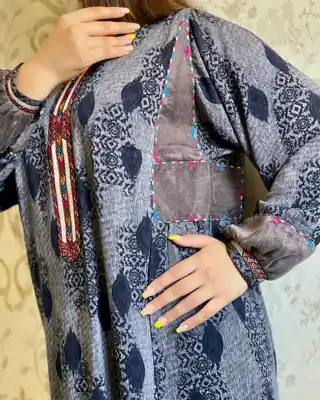Türkmen fasonlar pombarh fasonlar Fasonlar 2025 fasonlar fason moda modalar Bezen bezen Türkmen fasonlar 2026 Türkmen fasonlar 2025 Türkmen fasonlar 2024 Türkmen fasonlar 2023 turkmenistan türkmenistan turkmen türkmen ashgabat  asgabat aşgabat balkan mary lebap dashoguz dasoguz daşoguz pombarh ponbarhat gulyupek gülýüpek stapel ştapel Gralan Çüýdeşen Abaýa Gadymy Krep Gurultaý 	Keteni Ýüpek Şifon Gipýur Lyon Welwet Atlas Kaşemir Streýç Suzana Ştapel Gülýüpek Pombarh Ýupka Gursakça Aksesuarlar Palto Penjek Okuw eşik Fata Sport eşik Uniforma Nakidka Öýme Şarf kompýuter ýaka ýaglyk Arenda köýnek 2nji el köýnek Taýyn köýnek Matalar Milli lybas milli lybaslar Toý köýnek Toý köýnekler toy koynek toy koynekler gundelik koynekler Gündelik	 
 köýnekler fata koynek Modern taze fason Eskiz koynektm turkmenkoynek türkmenkoynek fason moda moda fasonlar Iş eşik el iş	sada	ýakaly ýakasyz	keşdeli biserli	ýeňli giň nagyşly ýüregi açyk stoýka ýaka ýanly kombinasiýa 	zerli üsti aşak guşakly seçekli gysga ýeňli Ştapel