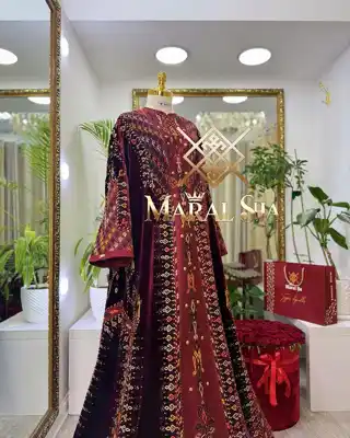 Türkmen fasonlar pombarh fasonlar Fasonlar 2025 fasonlar fason moda modalar Bezen bezen Türkmen fasonlar 2026 Türkmen fasonlar 2025 Türkmen fasonlar 2024 Türkmen fasonlar 2023 turkmenistan türkmenistan turkmen türkmen ashgabat  asgabat aşgabat balkan mary lebap dashoguz dasoguz daşoguz pombarh ponbarhat gulyupek gülýüpek stapel ştapel Gralan Çüýdeşen Abaýa Gadymy Krep Gurultaý 	Keteni Ýüpek Şifon Gipýur Lyon Welwet Atlas Kaşemir Streýç Suzana Ştapel Gülýüpek Pombarh Ýupka Gursakça Aksesuarlar Palto Penjek Okuw eşik Fata Sport eşik Uniforma Nakidka Öýme Şarf kompýuter ýaka ýaglyk Arenda köýnek 2nji el köýnek Taýyn köýnek Matalar Milli lybas milli lybaslar Toý köýnek Toý köýnekler toy koynek toy koynekler gundelik koynekler Gündelik	 
 köýnekler fata koynek Modern taze fason Eskiz koynektm turkmenkoynek türkmenkoynek fason moda moda fasonlar Iş eşik el iş	sada	ýakaly ýakasyz	keşdeli biserli	ýeňli giň nagyşly ýüregi açyk stoýka ýaka ýanly kombinasiýa 	zerli üsti aşak guşakly seçekli gysga ýeňli 