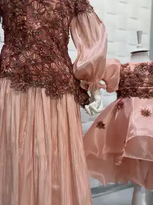 Türkmen fasonlar pombarh fasonlar Fasonlar 2025 fasonlar fason moda modalar Bezen bezen Türkmen fasonlar 2026 Türkmen fasonlar 2025 Türkmen fasonlar 2024 Türkmen fasonlar 2023 turkmenistan türkmenistan turkmen türkmen ashgabat  asgabat aşgabat balkan mary lebap dashoguz dasoguz daşoguz pombarh ponbarhat gulyupek gülýüpek stapel ştapel Gralan Çüýdeşen Abaýa Gadymy Krep Gurultaý 	Keteni Ýüpek Şifon Gipýur Lyon Welwet Atlas Kaşemir Streýç Suzana Ştapel Gülýüpek Pombarh Ýupka Gursakça Aksesuarlar Palto Penjek Okuw eşik Fata Sport eşik Uniforma Nakidka Öýme Şarf kompýuter ýaka ýaglyk Arenda köýnek 2nji el köýnek Taýyn köýnek Matalar Milli lybas milli lybaslar Toý köýnek Toý köýnekler toy koynek toy koynekler gundelik koynekler Gündelik	 
 köýnekler fata koynek Modern taze fason Eskiz koynektm turkmenkoynek türkmenkoynek fason moda moda fasonlar Iş eşik el iş	sada	ýakaly ýakasyz	keşdeli biserli	ýeňli giň nagyşly ýüregi açyk stoýka ýaka ýanly kombinasiýa 	zerli üsti aşak guşakly seçekli gysga ýeňli Şifon Toý köýnek ýakasyz, ýeňli, gysga ýeňli, giň -12, 26-35 Goýy-gyzyl, Gülgüne yaz, tomus, guyz