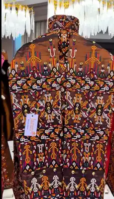 Türkmen fasonlar pombarh fasonlar Fasonlar 2025 fasonlar fason moda modalar Bezen bezen Türkmen fasonlar 2026 Türkmen fasonlar 2025 Türkmen fasonlar 2024 Türkmen fasonlar 2023 turkmenistan türkmenistan turkmen türkmen ashgabat  asgabat aşgabat balkan mary lebap dashoguz dasoguz daşoguz pombarh ponbarhat gulyupek gülýüpek stapel ştapel Gralan Çüýdeşen Abaýa Gadymy Krep Gurultaý 	Keteni Ýüpek Şifon Gipýur Lyon Welwet Atlas Kaşemir Streýç Suzana Ştapel Gülýüpek Pombarh Ýupka Gursakça Aksesuarlar Palto Penjek Okuw eşik Fata Sport eşik Uniforma Nakidka Öýme Şarf kompýuter ýaka ýaglyk Arenda köýnek 2nji el köýnek Taýyn köýnek Matalar Milli lybas milli lybaslar Toý köýnek Toý köýnekler toy koynek toy koynekler gundelik koynekler Gündelik	 
 köýnekler fata koynek Modern taze fason Eskiz koynektm turkmenkoynek türkmenkoynek fason moda moda fasonlar Iş eşik el iş	sada	ýakaly ýakasyz	keşdeli biserli	ýeňli giň nagyşly ýüregi açyk stoýka ýaka ýanly kombinasiýa 	zerli üsti aşak guşakly seçekli gysga ýeňli Gadymy Milli lybas el iş, keşdeli, ýakaly, ýeňli, giň, kombinasiýa, nagyşly 17-25, 26-35 Gülgüne, Gyzyl, Goýy-gök, Goňur yaz, tomus, guyz, gysh