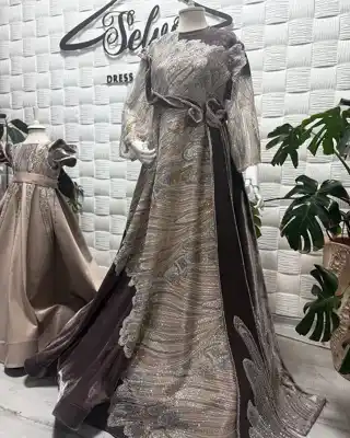 Türkmen fasonlar pombarh fasonlar Fasonlar 2025 fasonlar fason moda modalar Bezen bezen Türkmen fasonlar 2026 Türkmen fasonlar 2025 Türkmen fasonlar 2024 Türkmen fasonlar 2023 turkmenistan türkmenistan turkmen türkmen ashgabat  asgabat aşgabat balkan mary lebap dashoguz dasoguz daşoguz pombarh ponbarhat gulyupek gülýüpek stapel ştapel Gralan Çüýdeşen Abaýa Gadymy Krep Gurultaý 	Keteni Ýüpek Şifon Gipýur Lyon Welwet Atlas Kaşemir Streýç Suzana Ştapel Gülýüpek Pombarh Ýupka Gursakça Aksesuarlar Palto Penjek Okuw eşik Fata Sport eşik Uniforma Nakidka Öýme Şarf kompýuter ýaka ýaglyk Arenda köýnek 2nji el köýnek Taýyn köýnek Matalar Milli lybas milli lybaslar Toý köýnek Toý köýnekler toy koynek toy koynekler gundelik koynekler Gündelik	 
 köýnekler fata koynek Modern taze fason Eskiz koynektm turkmenkoynek türkmenkoynek fason moda moda fasonlar Iş eşik el iş	sada	ýakaly ýakasyz	keşdeli biserli	ýeňli giň nagyşly ýüregi açyk stoýka ýaka ýanly kombinasiýa 	zerli üsti aşak guşakly seçekli gysga ýeňli Şifon, Panbarhat (Pombarh) Toý köýnek el iş, ýakasyz, ýeňli, giň, kombinasiýa, guşakly 17-25, 26-35, 35+ Wizon, Goýy-goňur yaz, tomus, guyz