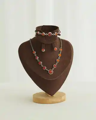 Türkmen fasonlar pombarh fasonlar Fasonlar 2025 fasonlar fason moda modalar Bezen bezen Türkmen fasonlar 2026 Türkmen fasonlar 2025 Türkmen fasonlar 2024 Türkmen fasonlar 2023 turkmenistan türkmenistan turkmen türkmen ashgabat  asgabat aşgabat balkan mary lebap dashoguz dasoguz daşoguz pombarh ponbarhat gulyupek gülýüpek stapel ştapel Gralan Çüýdeşen Abaýa Gadymy Krep Gurultaý 	Keteni Ýüpek Şifon Gipýur Lyon Welwet Atlas Kaşemir Streýç Suzana Ştapel Gülýüpek Pombarh Ýupka Gursakça Aksesuarlar Palto Penjek Okuw eşik Fata Sport eşik Uniforma Nakidka Öýme Şarf kompýuter ýaka ýaglyk Arenda köýnek 2nji el köýnek Taýyn köýnek Matalar Milli lybas milli lybaslar Toý köýnek Toý köýnekler toy koynek toy koynekler gundelik koynekler Gündelik	 
 köýnekler fata koynek Modern taze fason Eskiz koynektm turkmenkoynek türkmenkoynek fason moda moda fasonlar Iş eşik el iş	sada	ýakaly ýakasyz	keşdeli biserli	ýeňli giň nagyşly ýüregi açyk stoýka ýaka ýanly kombinasiýa 	zerli üsti aşak guşakly seçekli gysga ýeňli Milli lybas     Aksesuarlar