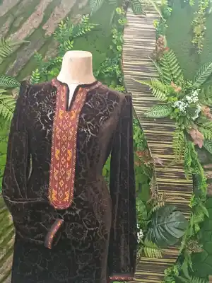 Türkmen fasonlar pombarh fasonlar Fasonlar 2025 fasonlar fason moda modalar Bezen bezen Türkmen fasonlar 2026 Türkmen fasonlar 2025 Türkmen fasonlar 2024 Türkmen fasonlar 2023 turkmenistan türkmenistan turkmen türkmen ashgabat  asgabat aşgabat balkan mary lebap dashoguz dasoguz daşoguz pombarh ponbarhat gulyupek gülýüpek stapel ştapel Gralan Çüýdeşen Abaýa Gadymy Krep Gurultaý 	Keteni Ýüpek Şifon Gipýur Lyon Welwet Atlas Kaşemir Streýç Suzana Ştapel Gülýüpek Pombarh Ýupka Gursakça Aksesuarlar Palto Penjek Okuw eşik Fata Sport eşik Uniforma Nakidka Öýme Şarf kompýuter ýaka ýaglyk Arenda köýnek 2nji el köýnek Taýyn köýnek Matalar Milli lybas milli lybaslar Toý köýnek Toý köýnekler toy koynek toy koynekler gundelik koynekler Gündelik	 
 köýnekler fata koynek Modern taze fason Eskiz koynektm turkmenkoynek türkmenkoynek fason moda moda fasonlar Iş eşik el iş	sada	ýakaly ýakasyz	keşdeli biserli	ýeňli giň nagyşly ýüregi açyk stoýka ýaka ýanly kombinasiýa 	zerli üsti aşak guşakly seçekli gysga ýeňli 