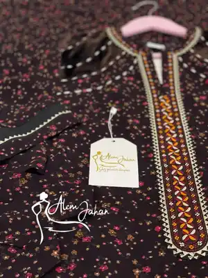 Türkmen fasonlar pombarh fasonlar Fasonlar 2025 fasonlar fason moda modalar Bezen bezen Türkmen fasonlar 2026 Türkmen fasonlar 2025 Türkmen fasonlar 2024 Türkmen fasonlar 2023 turkmenistan türkmenistan turkmen türkmen ashgabat  asgabat aşgabat balkan mary lebap dashoguz dasoguz daşoguz pombarh ponbarhat gulyupek gülýüpek stapel ştapel Gralan Çüýdeşen Abaýa Gadymy Krep Gurultaý 	Keteni Ýüpek Şifon Gipýur Lyon Welwet Atlas Kaşemir Streýç Suzana Ştapel Gülýüpek Pombarh Ýupka Gursakça Aksesuarlar Palto Penjek Okuw eşik Fata Sport eşik Uniforma Nakidka Öýme Şarf kompýuter ýaka ýaglyk Arenda köýnek 2nji el köýnek Taýyn köýnek Matalar Milli lybas milli lybaslar Toý köýnek Toý köýnekler toy koynek toy koynekler gundelik koynekler Gündelik	 
 köýnekler fata koynek Modern taze fason Eskiz koynektm turkmenkoynek türkmenkoynek fason moda moda fasonlar Iş eşik el iş	sada	ýakaly ýakasyz	keşdeli biserli	ýeňli giň nagyşly ýüregi açyk stoýka ýaka ýanly kombinasiýa 	zerli üsti aşak guşakly seçekli gysga ýeňli Ştapel Gündelik ýakaly, ýeňli, giň 17-25, 26-35 Goýy-goňur yaz, tomus, guyz