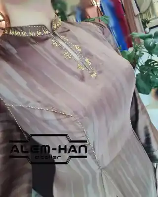 Türkmen fasonlar pombarh fasonlar Fasonlar 2025 fasonlar fason moda modalar Bezen bezen Türkmen fasonlar 2026 Türkmen fasonlar 2025 Türkmen fasonlar 2024 Türkmen fasonlar 2023 turkmenistan türkmenistan turkmen türkmen ashgabat  asgabat aşgabat balkan mary lebap dashoguz dasoguz daşoguz pombarh ponbarhat gulyupek gülýüpek stapel ştapel Gralan Çüýdeşen Abaýa Gadymy Krep Gurultaý 	Keteni Ýüpek Şifon Gipýur Lyon Welwet Atlas Kaşemir Streýç Suzana Ştapel Gülýüpek Pombarh Ýupka Gursakça Aksesuarlar Palto Penjek Okuw eşik Fata Sport eşik Uniforma Nakidka Öýme Şarf kompýuter ýaka ýaglyk Arenda köýnek 2nji el köýnek Taýyn köýnek Matalar Milli lybas milli lybaslar Toý köýnek Toý köýnekler toy koynek toy koynekler gundelik koynekler Gündelik	 
 köýnekler fata koynek Modern taze fason Eskiz koynektm turkmenkoynek türkmenkoynek fason moda moda fasonlar Iş eşik el iş	sada	ýakaly ýakasyz	keşdeli biserli	ýeňli giň nagyşly ýüregi açyk stoýka ýaka ýanly kombinasiýa 	zerli üsti aşak guşakly seçekli gysga ýeňli Gündelik sada, ýakasyz, ýanly, ýeňli, giň 17-25, 26-35  yaz, tomus, guyz