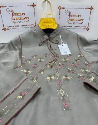 Türkmen fasonlar pombarh fasonlar Fasonlar 2025 fasonlar fason moda modalar Bezen bezen Türkmen fasonlar 2026 Türkmen fasonlar 2025 Türkmen fasonlar 2024 Türkmen fasonlar 2023 turkmenistan türkmenistan turkmen türkmen ashgabat  asgabat aşgabat balkan mary lebap dashoguz dasoguz daşoguz pombarh ponbarhat gulyupek gülýüpek stapel ştapel Gralan Çüýdeşen Abaýa Gadymy Krep Gurultaý 	Keteni Ýüpek Şifon Gipýur Lyon Welwet Atlas Kaşemir Streýç Suzana Ştapel Gülýüpek Pombarh Ýupka Gursakça Aksesuarlar Palto Penjek Okuw eşik Fata Sport eşik Uniforma Nakidka Öýme Şarf kompýuter ýaka ýaglyk Arenda köýnek 2nji el köýnek Taýyn köýnek Matalar Milli lybas milli lybaslar Toý köýnek Toý köýnekler toy koynek toy koynekler gundelik koynekler Gündelik	 
 köýnekler fata koynek Modern taze fason Eskiz koynektm turkmenkoynek türkmenkoynek fason moda moda fasonlar Iş eşik el iş	sada	ýakaly ýakasyz	keşdeli biserli	ýeňli giň nagyşly ýüregi açyk stoýka ýaka ýanly kombinasiýa 	zerli üsti aşak guşakly seçekli gysga ýeňli Gündelik el iş, keşdeli, ýakaly, ýeňli, giň 17-25, 26-35 Wizon yaz, tomus, guyz, gysh