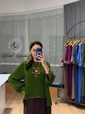 Türkmen fasonlar pombarh fasonlar Fasonlar 2025 fasonlar fason moda modalar Bezen bezen Türkmen fasonlar 2026 Türkmen fasonlar 2025 Türkmen fasonlar 2024 Türkmen fasonlar 2023 turkmenistan türkmenistan turkmen türkmen ashgabat  asgabat aşgabat balkan mary lebap dashoguz dasoguz daşoguz pombarh ponbarhat gulyupek gülýüpek stapel ştapel Gralan Çüýdeşen Abaýa Gadymy Krep Gurultaý 	Keteni Ýüpek Şifon Gipýur Lyon Welwet Atlas Kaşemir Streýç Suzana Ştapel Gülýüpek Pombarh Ýupka Gursakça Aksesuarlar Palto Penjek Okuw eşik Fata Sport eşik Uniforma Nakidka Öýme Şarf kompýuter ýaka ýaglyk Arenda köýnek 2nji el köýnek Taýyn köýnek Matalar Milli lybas milli lybaslar Toý köýnek Toý köýnekler toy koynek toy koynekler gundelik koynekler Gündelik	 
 köýnekler fata koynek Modern taze fason Eskiz koynektm turkmenkoynek türkmenkoynek fason moda moda fasonlar Iş eşik el iş	sada	ýakaly ýakasyz	keşdeli biserli	ýeňli giň nagyşly ýüregi açyk stoýka ýaka ýanly kombinasiýa 	zerli üsti aşak guşakly seçekli gysga ýeňli 