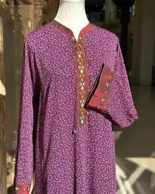 Türkmen fasonlar pombarh fasonlar Fasonlar 2025 fasonlar fason moda modalar Bezen bezen Türkmen fasonlar 2026 Türkmen fasonlar 2025 Türkmen fasonlar 2024 Türkmen fasonlar 2023 turkmenistan türkmenistan turkmen türkmen ashgabat  asgabat aşgabat balkan mary lebap dashoguz dasoguz daşoguz pombarh ponbarhat gulyupek gülýüpek stapel ştapel Gralan Çüýdeşen Abaýa Gadymy Krep Gurultaý 	Keteni Ýüpek Şifon Gipýur Lyon Welwet Atlas Kaşemir Streýç Suzana Ştapel Gülýüpek Pombarh Ýupka Gursakça Aksesuarlar Palto Penjek Okuw eşik Fata Sport eşik Uniforma Nakidka Öýme Şarf kompýuter ýaka ýaglyk Arenda köýnek 2nji el köýnek Taýyn köýnek Matalar Milli lybas milli lybaslar Toý köýnek Toý köýnekler toy koynek toy koynekler gundelik koynekler Gündelik	 
 köýnekler fata koynek Modern taze fason Eskiz koynektm turkmenkoynek türkmenkoynek fason moda moda fasonlar Iş eşik el iş	sada	ýakaly ýakasyz	keşdeli biserli	ýeňli giň nagyşly ýüregi açyk stoýka ýaka ýanly kombinasiýa 	zerli üsti aşak guşakly seçekli gysga ýeňli Ştapel Gündelik el iş, sada, ýakaly, ýeňli 17-25, 26-35, 35+ Gülgüne