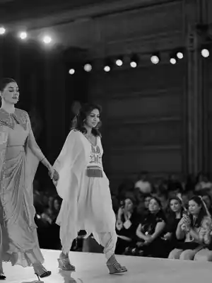 Türkmen fasonlar pombarh fasonlar Fasonlar 2025 fasonlar fason moda modalar Bezen bezen Türkmen fasonlar 2026 Türkmen fasonlar 2025 Türkmen fasonlar 2024 Türkmen fasonlar 2023 turkmenistan türkmenistan turkmen türkmen ashgabat  asgabat aşgabat balkan mary lebap dashoguz dasoguz daşoguz pombarh ponbarhat gulyupek gülýüpek stapel ştapel Gralan Çüýdeşen Abaýa Gadymy Krep Gurultaý 	Keteni Ýüpek Şifon Gipýur Lyon Welwet Atlas Kaşemir Streýç Suzana Ştapel Gülýüpek Pombarh Ýupka Gursakça Aksesuarlar Palto Penjek Okuw eşik Fata Sport eşik Uniforma Nakidka Öýme Şarf kompýuter ýaka ýaglyk Arenda köýnek 2nji el köýnek Taýyn köýnek Matalar Milli lybas milli lybaslar Toý köýnek Toý köýnekler toy koynek toy koynekler gundelik koynekler Gündelik	 
 köýnekler fata koynek Modern taze fason Eskiz koynektm turkmenkoynek türkmenkoynek fason moda moda fasonlar Iş eşik el iş	sada	ýakaly ýakasyz	keşdeli biserli	ýeňli giň nagyşly ýüregi açyk stoýka ýaka ýanly kombinasiýa 	zerli üsti aşak guşakly seçekli gysga ýeňli Modern TürkmenTextile Expo 2025 12-16, 17-25, 26-35, 35+  yaz, tomus, guyz, gysh