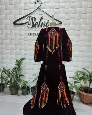 Türkmen fasonlar pombarh fasonlar Fasonlar 2025 fasonlar fason moda modalar Bezen bezen Türkmen fasonlar 2026 Türkmen fasonlar 2025 Türkmen fasonlar 2024 Türkmen fasonlar 2023 turkmenistan türkmenistan turkmen türkmen ashgabat  asgabat aşgabat balkan mary lebap dashoguz dasoguz daşoguz pombarh ponbarhat gulyupek gülýüpek stapel ştapel Gralan Çüýdeşen Abaýa Gadymy Krep Gurultaý 	Keteni Ýüpek Şifon Gipýur Lyon Welwet Atlas Kaşemir Streýç Suzana Ştapel Gülýüpek Pombarh Ýupka Gursakça Aksesuarlar Palto Penjek Okuw eşik Fata Sport eşik Uniforma Nakidka Öýme Şarf kompýuter ýaka ýaglyk Arenda köýnek 2nji el köýnek Taýyn köýnek Matalar Milli lybas milli lybaslar Toý köýnek Toý köýnekler toy koynek toy koynekler gundelik koynekler Gündelik	 
 köýnekler fata koynek Modern taze fason Eskiz koynektm turkmenkoynek türkmenkoynek fason moda moda fasonlar Iş eşik el iş	sada	ýakaly ýakasyz	keşdeli biserli	ýeňli giň nagyşly ýüregi açyk stoýka ýaka ýanly kombinasiýa 	zerli üsti aşak guşakly seçekli gysga ýeňli Panbarhat (Pombarh) Toý köýnek ýakaly, seçekli  Goýy-gyzyl