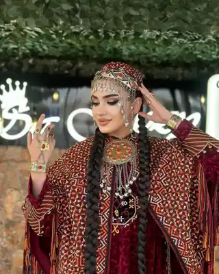 Türkmen fasonlar pombarh fasonlar Fasonlar 2025 fasonlar fason moda modalar Bezen bezen Türkmen fasonlar 2026 Türkmen fasonlar 2025 Türkmen fasonlar 2024 Türkmen fasonlar 2023 turkmenistan türkmenistan turkmen türkmen ashgabat  asgabat aşgabat balkan mary lebap dashoguz dasoguz daşoguz pombarh ponbarhat gulyupek gülýüpek stapel ştapel Gralan Çüýdeşen Abaýa Gadymy Krep Gurultaý 	Keteni Ýüpek Şifon Gipýur Lyon Welwet Atlas Kaşemir Streýç Suzana Ştapel Gülýüpek Pombarh Ýupka Gursakça Aksesuarlar Palto Penjek Okuw eşik Fata Sport eşik Uniforma Nakidka Öýme Şarf kompýuter ýaka ýaglyk Arenda köýnek 2nji el köýnek Taýyn köýnek Matalar Milli lybas milli lybaslar Toý köýnek Toý köýnekler toy koynek toy koynekler gundelik koynekler Gündelik	 
 köýnekler fata koynek Modern taze fason Eskiz koynektm turkmenkoynek türkmenkoynek fason moda moda fasonlar Iş eşik el iş	sada	ýakaly ýakasyz	keşdeli biserli	ýeňli giň nagyşly ýüregi açyk stoýka ýaka ýanly kombinasiýa 	zerli üsti aşak guşakly seçekli gysga ýeňli Milli lybas el iş  Goýy-gyzyl