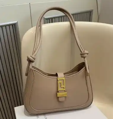 Türkmen fasonlar pombarh fasonlar Fasonlar 2025 fasonlar fason moda modalar Bezen bezen Türkmen fasonlar 2026 Türkmen fasonlar 2025 Türkmen fasonlar 2024 Türkmen fasonlar 2023 turkmenistan türkmenistan turkmen türkmen ashgabat  asgabat aşgabat balkan mary lebap dashoguz dasoguz daşoguz pombarh ponbarhat gulyupek gülýüpek stapel ştapel Gralan Çüýdeşen Abaýa Gadymy Krep Gurultaý 	Keteni Ýüpek Şifon Gipýur Lyon Welwet Atlas Kaşemir Streýç Suzana Ştapel Gülýüpek Pombarh Ýupka Gursakça Aksesuarlar Palto Penjek Okuw eşik Fata Sport eşik Uniforma Nakidka Öýme Şarf kompýuter ýaka ýaglyk Arenda köýnek 2nji el köýnek Taýyn köýnek Matalar Milli lybas milli lybaslar Toý köýnek Toý köýnekler toy koynek toy koynekler gundelik koynekler Gündelik	 
 köýnekler fata koynek Modern taze fason Eskiz koynektm turkmenkoynek türkmenkoynek fason moda moda fasonlar Iş eşik el iş	sada	ýakaly ýakasyz	keşdeli biserli	ýeňli giň nagyşly ýüregi açyk stoýka ýaka ýanly kombinasiýa 	zerli üsti aşak guşakly seçekli gysga ýeňli Gara, Ak, Pudra, Goňur  Sumka