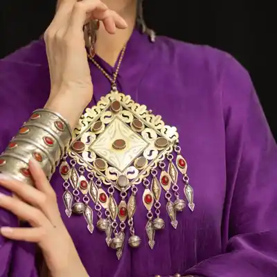 Türkmen fasonlar pombarh fasonlar Fasonlar 2025 fasonlar fason moda modalar Bezen bezen Türkmen fasonlar 2026 Türkmen fasonlar 2025 Türkmen fasonlar 2024 Türkmen fasonlar 2023 turkmenistan türkmenistan turkmen türkmen ashgabat  asgabat aşgabat balkan mary lebap dashoguz dasoguz daşoguz pombarh ponbarhat gulyupek gülýüpek stapel ştapel Gralan Çüýdeşen Abaýa Gadymy Krep Gurultaý 	Keteni Ýüpek Şifon Gipýur Lyon Welwet Atlas Kaşemir Streýç Suzana Ştapel Gülýüpek Pombarh Ýupka Gursakça Aksesuarlar Palto Penjek Okuw eşik Fata Sport eşik Uniforma Nakidka Öýme Şarf kompýuter ýaka ýaglyk Arenda köýnek 2nji el köýnek Taýyn köýnek Matalar Milli lybas milli lybaslar Toý köýnek Toý köýnekler toy koynek toy koynekler gundelik koynekler Gündelik	 
 köýnekler fata koynek Modern taze fason Eskiz koynektm turkmenkoynek türkmenkoynek fason moda moda fasonlar Iş eşik el iş	sada	ýakaly ýakasyz	keşdeli biserli	ýeňli giň nagyşly ýüregi açyk stoýka ýaka ýanly kombinasiýa 	zerli üsti aşak guşakly seçekli gysga ýeňli Matalar