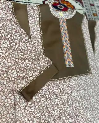 Türkmen fasonlar pombarh fasonlar Fasonlar 2025 fasonlar fason moda modalar Bezen bezen Türkmen fasonlar 2026 Türkmen fasonlar 2025 Türkmen fasonlar 2024 Türkmen fasonlar 2023 turkmenistan türkmenistan turkmen türkmen ashgabat  asgabat aşgabat balkan mary lebap dashoguz dasoguz daşoguz pombarh ponbarhat gulyupek gülýüpek stapel ştapel Gralan Çüýdeşen Abaýa Gadymy Krep Gurultaý 	Keteni Ýüpek Şifon Gipýur Lyon Welwet Atlas Kaşemir Streýç Suzana Ştapel Gülýüpek Pombarh Ýupka Gursakça Aksesuarlar Palto Penjek Okuw eşik Fata Sport eşik Uniforma Nakidka Öýme Şarf kompýuter ýaka ýaglyk Arenda köýnek 2nji el köýnek Taýyn köýnek Matalar Milli lybas milli lybaslar Toý köýnek Toý köýnekler toy koynek toy koynekler gundelik koynekler Gündelik	 
 köýnekler fata koynek Modern taze fason Eskiz koynektm turkmenkoynek türkmenkoynek fason moda moda fasonlar Iş eşik el iş	sada	ýakaly ýakasyz	keşdeli biserli	ýeňli giň nagyşly ýüregi açyk stoýka ýaka ýanly kombinasiýa 	zerli üsti aşak guşakly seçekli gysga ýeňli Gülýüpek Gündelik el iş  Wizon, Goýy-goňur  Taýyn köýnek