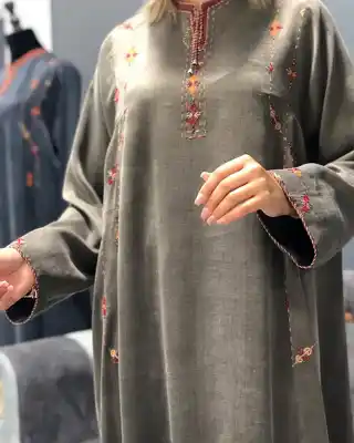 Türkmen fasonlar pombarh fasonlar Fasonlar 2025 fasonlar fason moda modalar Bezen bezen Türkmen fasonlar 2026 Türkmen fasonlar 2025 Türkmen fasonlar 2024 Türkmen fasonlar 2023 turkmenistan türkmenistan turkmen türkmen ashgabat  asgabat aşgabat balkan mary lebap dashoguz dasoguz daşoguz pombarh ponbarhat gulyupek gülýüpek stapel ştapel Gralan Çüýdeşen Abaýa Gadymy Krep Gurultaý 	Keteni Ýüpek Şifon Gipýur Lyon Welwet Atlas Kaşemir Streýç Suzana Ştapel Gülýüpek Pombarh Ýupka Gursakça Aksesuarlar Palto Penjek Okuw eşik Fata Sport eşik Uniforma Nakidka Öýme Şarf kompýuter ýaka ýaglyk Arenda köýnek 2nji el köýnek Taýyn köýnek Matalar Milli lybas milli lybaslar Toý köýnek Toý köýnekler toy koynek toy koynekler gundelik koynekler Gündelik	 
 köýnekler fata koynek Modern taze fason Eskiz koynektm turkmenkoynek türkmenkoynek fason moda moda fasonlar Iş eşik el iş	sada	ýakaly ýakasyz	keşdeli biserli	ýeňli giň nagyşly ýüregi açyk stoýka ýaka ýanly kombinasiýa 	zerli üsti aşak guşakly seçekli gysga ýeňli Gülýüpek Toý köýnek, Gündelik, Iş eşik el iş, keşdeli, ýakaly, ýanly, ýeňli, giň, nagyşly 17-25, 26-35, 35+ Wizon yaz, guyz