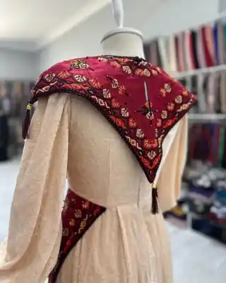 Türkmen fasonlar pombarh fasonlar Fasonlar 2025 fasonlar fason moda modalar Bezen bezen Türkmen fasonlar 2026 Türkmen fasonlar 2025 Türkmen fasonlar 2024 Türkmen fasonlar 2023 turkmenistan türkmenistan turkmen türkmen ashgabat  asgabat aşgabat balkan mary lebap dashoguz dasoguz daşoguz pombarh ponbarhat gulyupek gülýüpek stapel ştapel Gralan Çüýdeşen Abaýa Gadymy Krep Gurultaý 	Keteni Ýüpek Şifon Gipýur Lyon Welwet Atlas Kaşemir Streýç Suzana Ştapel Gülýüpek Pombarh Ýupka Gursakça Aksesuarlar Palto Penjek Okuw eşik Fata Sport eşik Uniforma Nakidka Öýme Şarf kompýuter ýaka ýaglyk Arenda köýnek 2nji el köýnek Taýyn köýnek Matalar Milli lybas milli lybaslar Toý köýnek Toý köýnekler toy koynek toy koynekler gundelik koynekler Gündelik	 
 köýnekler fata koynek Modern taze fason Eskiz koynektm turkmenkoynek türkmenkoynek fason moda moda fasonlar Iş eşik el iş	sada	ýakaly ýakasyz	keşdeli biserli	ýeňli giň nagyşly ýüregi açyk stoýka ýaka ýanly kombinasiýa 	zerli üsti aşak guşakly seçekli gysga ýeňli Toý köýnek el iş, sada  Bežewyý, Goýy-gyzyl