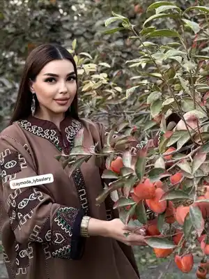 Türkmen fasonlar pombarh fasonlar Fasonlar 2025 fasonlar fason moda modalar Bezen bezen Türkmen fasonlar 2026 Türkmen fasonlar 2025 Türkmen fasonlar 2024 Türkmen fasonlar 2023 turkmenistan türkmenistan turkmen türkmen ashgabat  asgabat aşgabat balkan mary lebap dashoguz dasoguz daşoguz pombarh ponbarhat gulyupek gülýüpek stapel ştapel Gralan Çüýdeşen Abaýa Gadymy Krep Gurultaý 	Keteni Ýüpek Şifon Gipýur Lyon Welwet Atlas Kaşemir Streýç Suzana Ştapel Gülýüpek Pombarh Ýupka Gursakça Aksesuarlar Palto Penjek Okuw eşik Fata Sport eşik Uniforma Nakidka Öýme Şarf kompýuter ýaka ýaglyk Arenda köýnek 2nji el köýnek Taýyn köýnek Matalar Milli lybas milli lybaslar Toý köýnek Toý köýnekler toy koynek toy koynekler gundelik koynekler Gündelik	 
 köýnekler fata koynek Modern taze fason Eskiz koynektm turkmenkoynek türkmenkoynek fason moda moda fasonlar Iş eşik el iş	sada	ýakaly ýakasyz	keşdeli biserli	ýeňli giň nagyşly ýüregi açyk stoýka ýaka ýanly kombinasiýa 	zerli üsti aşak guşakly seçekli gysga ýeňli 