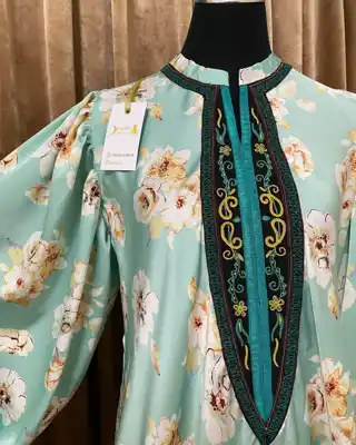 Türkmen fasonlar pombarh fasonlar Fasonlar 2025 fasonlar fason moda modalar Bezen bezen Türkmen fasonlar 2026 Türkmen fasonlar 2025 Türkmen fasonlar 2024 Türkmen fasonlar 2023 turkmenistan türkmenistan turkmen türkmen ashgabat  asgabat aşgabat balkan mary lebap dashoguz dasoguz daşoguz pombarh ponbarhat gulyupek gülýüpek stapel ştapel Gralan Çüýdeşen Abaýa Gadymy Krep Gurultaý 	Keteni Ýüpek Şifon Gipýur Lyon Welwet Atlas Kaşemir Streýç Suzana Ştapel Gülýüpek Pombarh Ýupka Gursakça Aksesuarlar Palto Penjek Okuw eşik Fata Sport eşik Uniforma Nakidka Öýme Şarf kompýuter ýaka ýaglyk Arenda köýnek 2nji el köýnek Taýyn köýnek Matalar Milli lybas milli lybaslar Toý köýnek Toý köýnekler toy koynek toy koynekler gundelik koynekler Gündelik	 
 köýnekler fata koynek Modern taze fason Eskiz koynektm turkmenkoynek türkmenkoynek fason moda moda fasonlar Iş eşik el iş	sada	ýakaly ýakasyz	keşdeli biserli	ýeňli giň nagyşly ýüregi açyk stoýka ýaka ýanly kombinasiýa 	zerli üsti aşak guşakly seçekli gysga ýeňli Ýüpek Gündelik stoýka ýaka 17-25, 26-35 Ýaşyl yaz, tomus, guyz