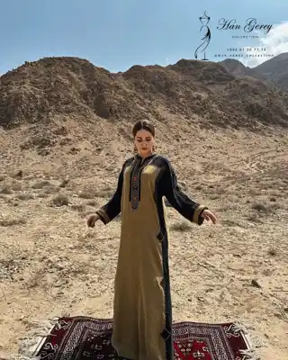 Türkmen fasonlar pombarh fasonlar Fasonlar 2025 fasonlar fason moda modalar Bezen bezen Türkmen fasonlar 2026 Türkmen fasonlar 2025 Türkmen fasonlar 2024 Türkmen fasonlar 2023 turkmenistan türkmenistan turkmen türkmen ashgabat  asgabat aşgabat balkan mary lebap dashoguz dasoguz daşoguz pombarh ponbarhat gulyupek gülýüpek stapel ştapel Gralan Çüýdeşen Abaýa Gadymy Krep Gurultaý 	Keteni Ýüpek Şifon Gipýur Lyon Welwet Atlas Kaşemir Streýç Suzana Ştapel Gülýüpek Pombarh Ýupka Gursakça Aksesuarlar Palto Penjek Okuw eşik Fata Sport eşik Uniforma Nakidka Öýme Şarf kompýuter ýaka ýaglyk Arenda köýnek 2nji el köýnek Taýyn köýnek Matalar Milli lybas milli lybaslar Toý köýnek Toý köýnekler toy koynek toy koynekler gundelik koynekler Gündelik	 
 köýnekler fata koynek Modern taze fason Eskiz koynektm turkmenkoynek türkmenkoynek fason moda moda fasonlar Iş eşik el iş	sada	ýakaly ýakasyz	keşdeli biserli	ýeňli giň nagyşly ýüregi açyk stoýka ýaka ýanly kombinasiýa 	zerli üsti aşak guşakly seçekli gysga ýeňli Gülýüpek Toý köýnek el iş, ýakaly  Gara, Mämişi