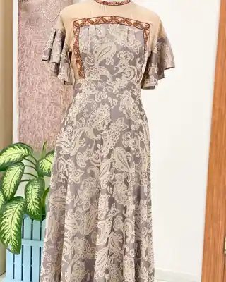 Türkmen fasonlar pombarh fasonlar Fasonlar 2025 fasonlar fason moda modalar Bezen bezen Türkmen fasonlar 2026 Türkmen fasonlar 2025 Türkmen fasonlar 2024 Türkmen fasonlar 2023 turkmenistan türkmenistan turkmen türkmen ashgabat  asgabat aşgabat balkan mary lebap dashoguz dasoguz daşoguz pombarh ponbarhat gulyupek gülýüpek stapel ştapel Gralan Çüýdeşen Abaýa Gadymy Krep Gurultaý 	Keteni Ýüpek Şifon Gipýur Lyon Welwet Atlas Kaşemir Streýç Suzana Ştapel Gülýüpek Pombarh Ýupka Gursakça Aksesuarlar Palto Penjek Okuw eşik Fata Sport eşik Uniforma Nakidka Öýme Şarf kompýuter ýaka ýaglyk Arenda köýnek 2nji el köýnek Taýyn köýnek Matalar Milli lybas milli lybaslar Toý köýnek Toý köýnekler toy koynek toy koynekler gundelik koynekler Gündelik	 
 köýnekler fata koynek Modern taze fason Eskiz koynektm turkmenkoynek türkmenkoynek fason moda moda fasonlar Iş eşik el iş	sada	ýakaly ýakasyz	keşdeli biserli	ýeňli giň nagyşly ýüregi açyk stoýka ýaka ýanly kombinasiýa 	zerli üsti aşak guşakly seçekli gysga ýeňli 