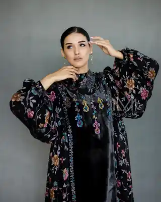 Türkmen fasonlar pombarh fasonlar Fasonlar 2025 fasonlar fason moda modalar Bezen bezen Türkmen fasonlar 2026 Türkmen fasonlar 2025 Türkmen fasonlar 2024 Türkmen fasonlar 2023 turkmenistan türkmenistan turkmen türkmen ashgabat  asgabat aşgabat balkan mary lebap dashoguz dasoguz daşoguz pombarh ponbarhat gulyupek gülýüpek stapel ştapel Gralan Çüýdeşen Abaýa Gadymy Krep Gurultaý 	Keteni Ýüpek Şifon Gipýur Lyon Welwet Atlas Kaşemir Streýç Suzana Ştapel Gülýüpek Pombarh Ýupka Gursakça Aksesuarlar Palto Penjek Okuw eşik Fata Sport eşik Uniforma Nakidka Öýme Şarf kompýuter ýaka ýaglyk Arenda köýnek 2nji el köýnek Taýyn köýnek Matalar Milli lybas milli lybaslar Toý köýnek Toý köýnekler toy koynek toy koynekler gundelik koynekler Gündelik	 
 köýnekler fata koynek Modern taze fason Eskiz koynektm turkmenkoynek türkmenkoynek fason moda moda fasonlar Iş eşik el iş	sada	ýakaly ýakasyz	keşdeli biserli	ýeňli giň nagyşly ýüregi açyk stoýka ýaka ýanly kombinasiýa 	zerli üsti aşak guşakly seçekli gysga ýeňli 